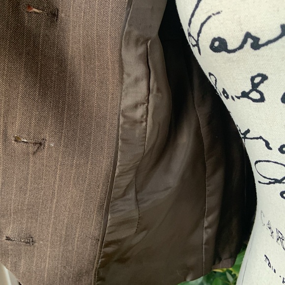 Attention pinstripe vest - Picture 3 of 5